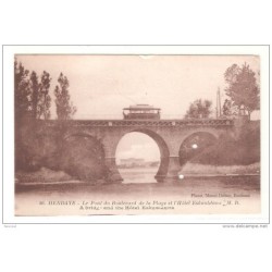 Tarjeta postal hendaye  pont de boulevard con dos perforaciones