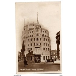 Tarjeta postal circulada de 1933 broadcasting house london