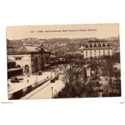 Tarjeta postal de lyon  hotel terminus et hospice debrousse