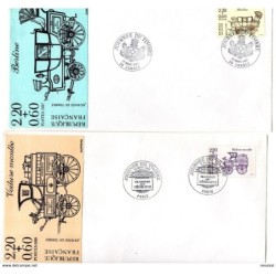 2 sobres de primer dia de  carruajes de 1987