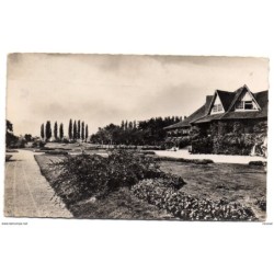 Tarjeta postal de vichy le pavillon du sportingclub circulada