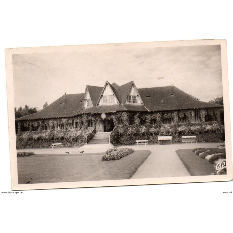 Tarjeta postal de vichy le golf circulada Tarjeta postal de vichy le golf circulada