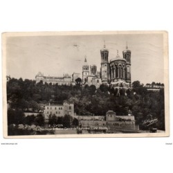 Tarjeta postal de Lyon  la basilique de notre dame circulada