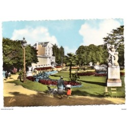 Tarjeta postal de rennes le thabor devant les serres