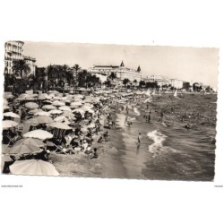 Tarjeta postal de cannes  la plage circulada