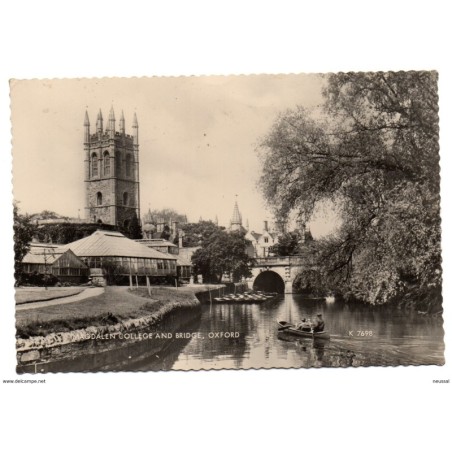 Tarjeta postal circulada magdalen college and bridge oxford 1961