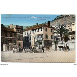 Tarjeta postal degunners parade with  GM the late queen victorias monument Gibraltar