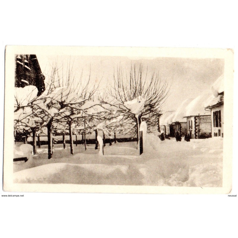 Tarjeta postal de Burguete villa bloqueada por la nieve Tarjeta postal de Burguete villa bloqueada por la nieve
