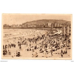 Postal  circulada de san sebastian gran playa la hora del baño