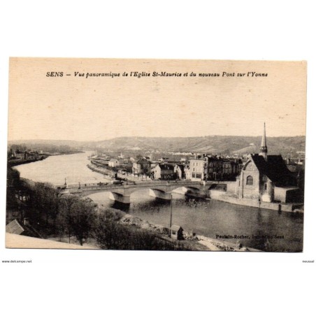 Postal  de  sens vue panoramique de leglise Stmaurice