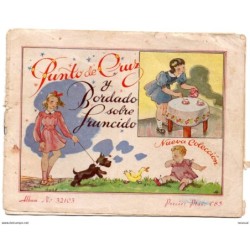 Pequeña revista de punto de cruz y bordado