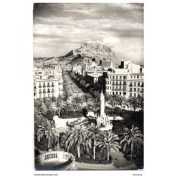 Postal de alicante  plaza de los luceros y castillo de santa barbara