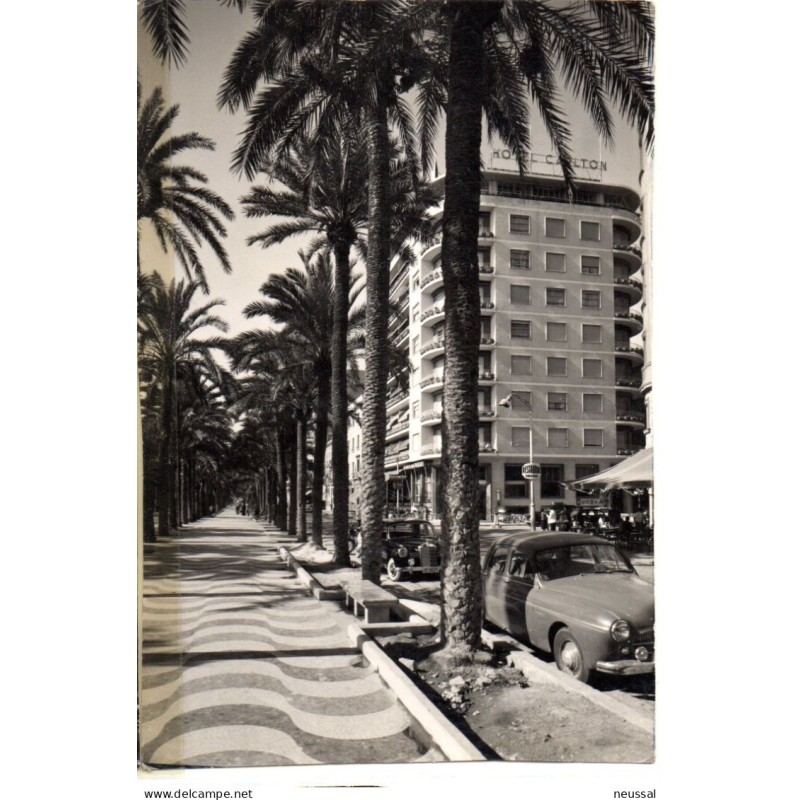 Foto esplanada y hotel carlton Alicante Foto esplanada y hotel carlton Alicante