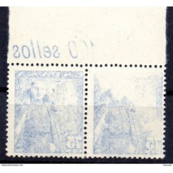 Sello  n 1003ic uno entero y otro parcial  España