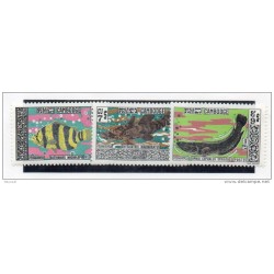Serie n 2324   Peces cambodge