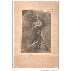 Foto militar pegada en carton