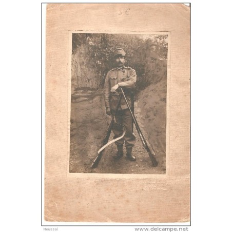 Foto militar pegada en carton