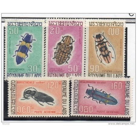 Serie n 1824  A545   insectos laos
