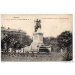 Tarjeta postal de madrid plaza de oriente  estatua de felipe