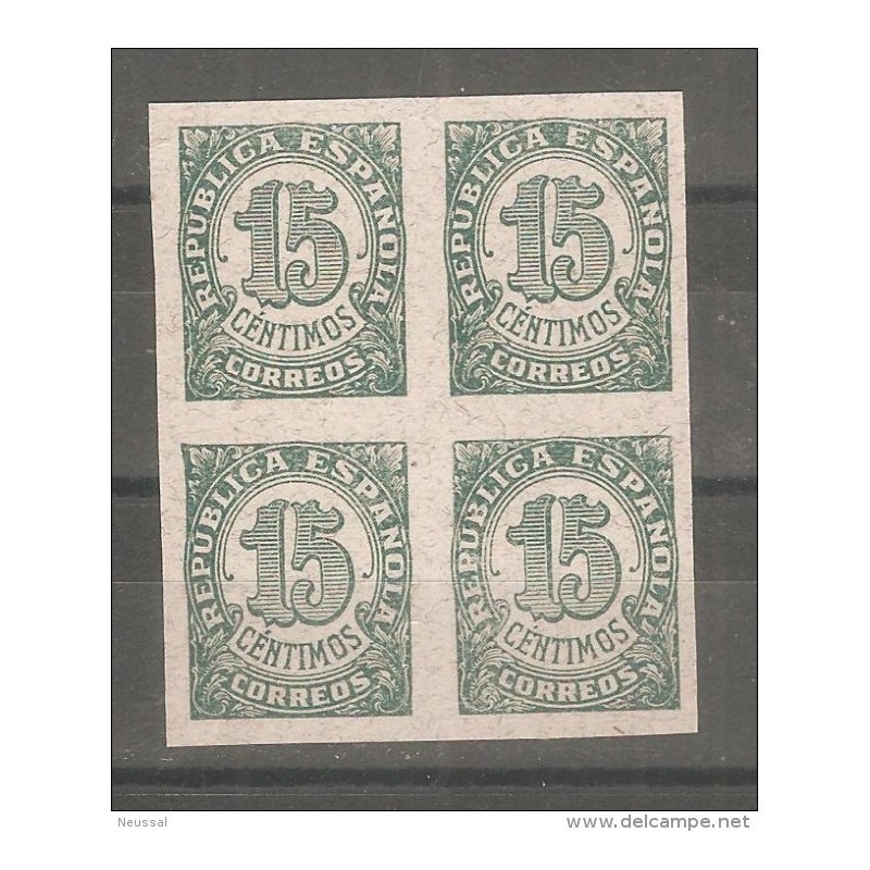 Sello n 747sa en bloque de 4 y papel gris Sello n 747sa en bloque de 4 y papel gris