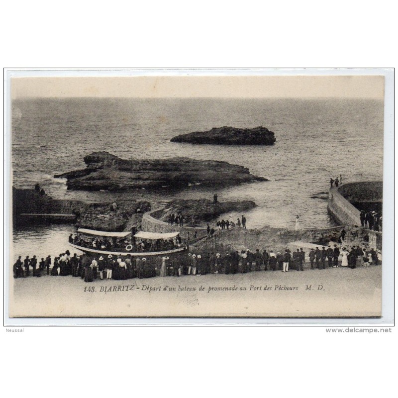 Tarjeta postal biarritz depart dun bateau de promenade au port Tarjeta postal biarritz depart dun bateau de promenade au port